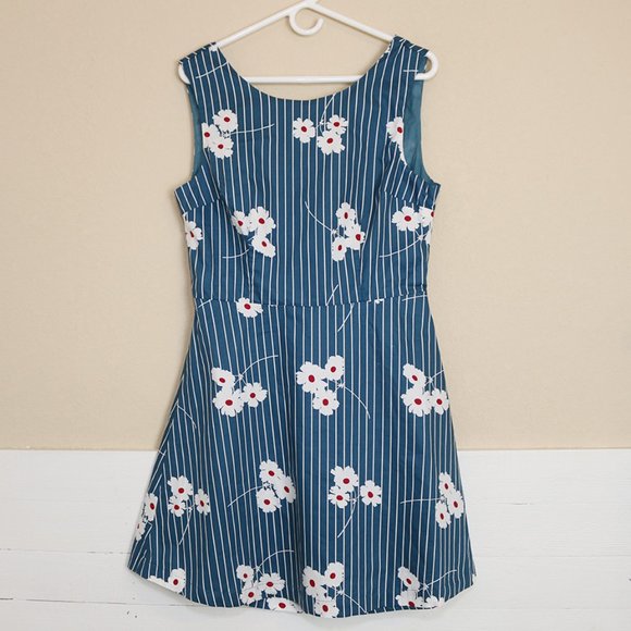 Modcloth Sleeveless Open Tie Back Blue Dress Sz 10 - Picture 1 of 7